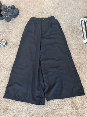 HYFVE Black Wide Leg High-Rise Pants